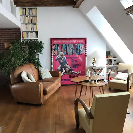 Appartement D'artiste Au Coeur De Parijs