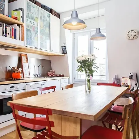 Appartement D'artiste Au Coeur De *